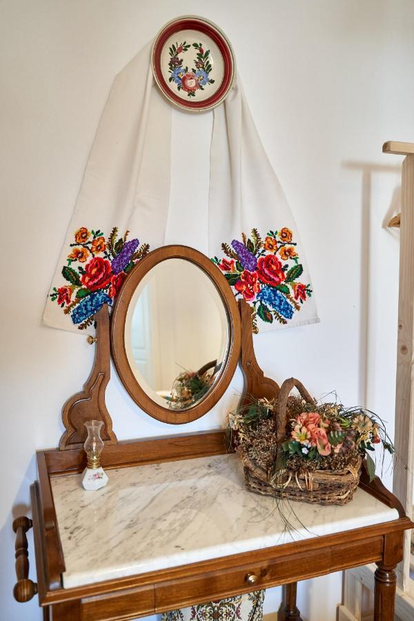 Gradina Lu' Ion "A Home Away From Home" (Adults Only) Viseu de Sus Bagian luar foto