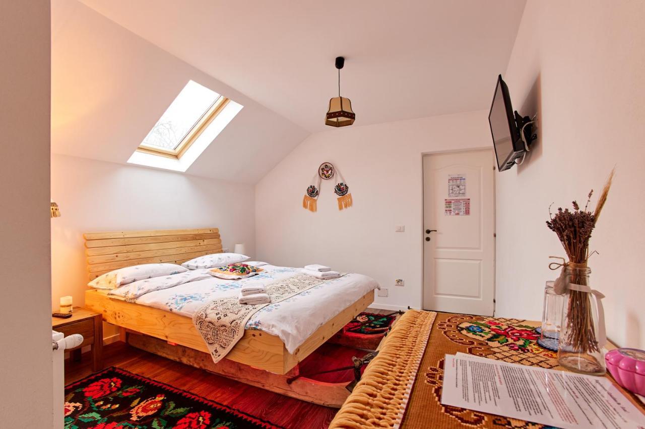 Gradina Lu' Ion "A Home Away From Home" (Adults Only) Viseu de Sus Bagian luar foto