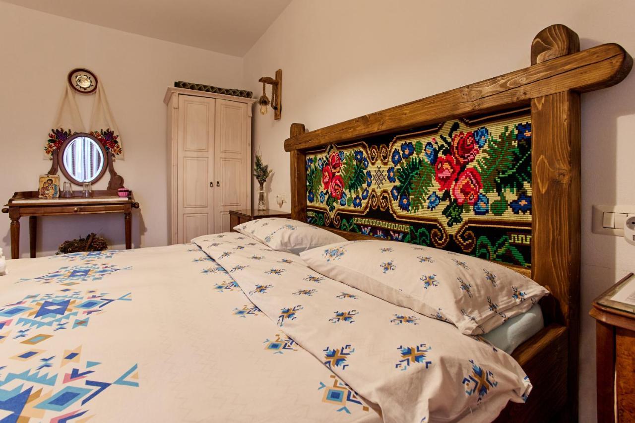 Gradina Lu' Ion "A Home Away From Home" (Adults Only) Viseu de Sus Bagian luar foto