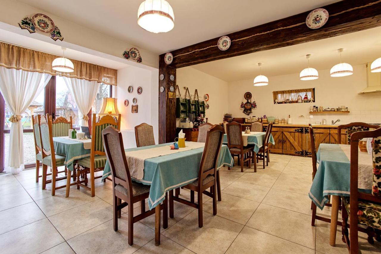 Gradina Lu' Ion "A Home Away From Home" (Adults Only) Viseu de Sus Bagian luar foto